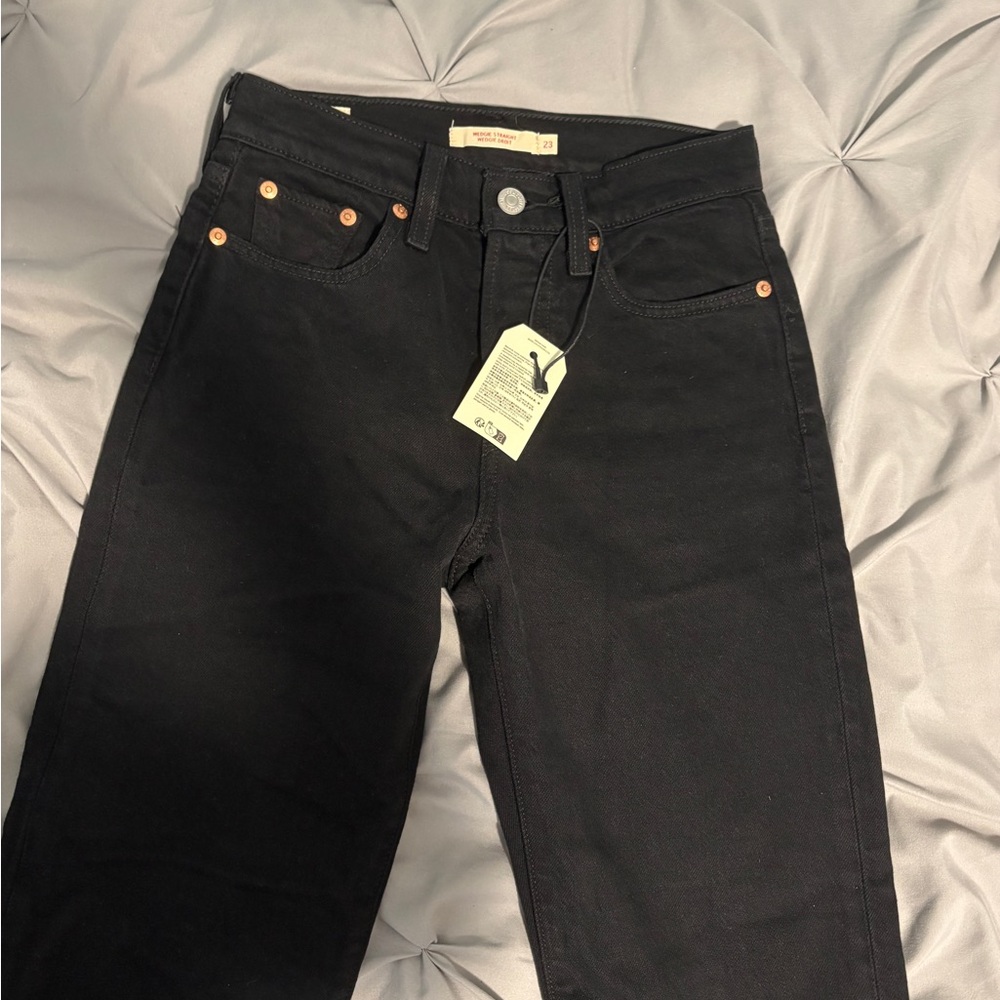 Levi's Black Straight Leg Women's jeans